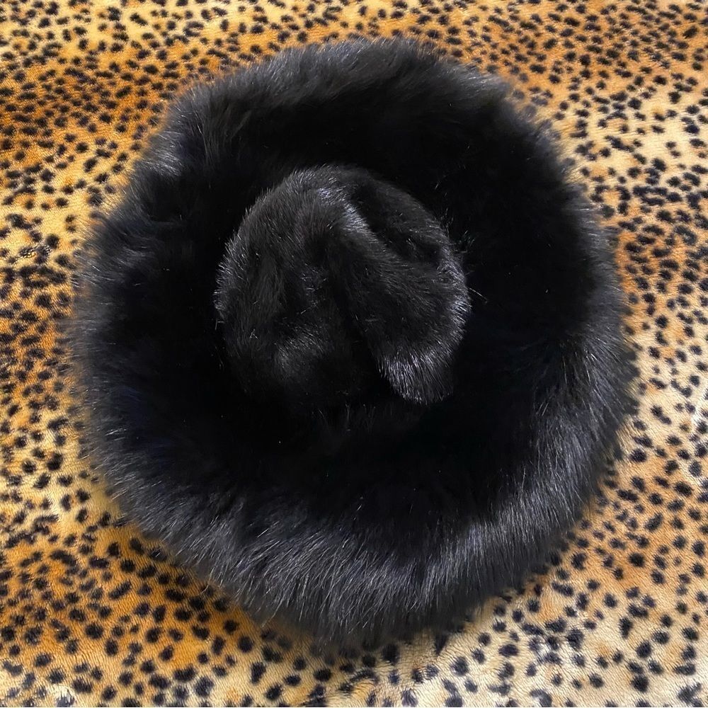 Chic Black Henig Furs  Fur Hat